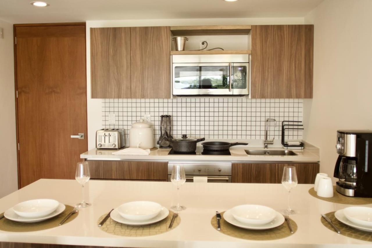 Apartahotel Urban Towers - Brand New Contemporary In Downtown *